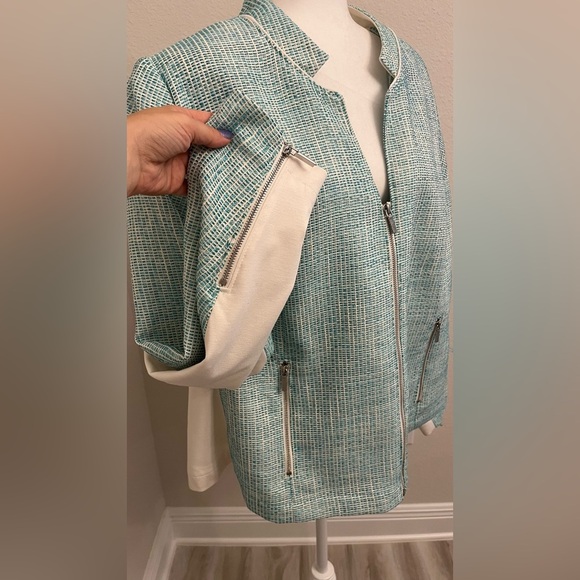 Lane Bryant Light Blue Textured Blazer with Silver Zipper, Size 28 NWT - Picture 3 of 10
